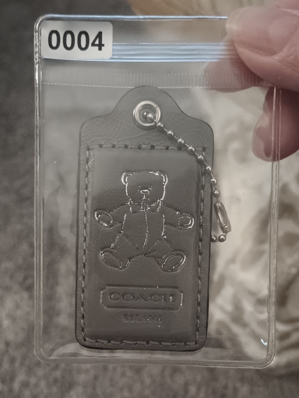 (0004) Coach Y2K Limited Edition Gray Teddy Bear Leather Hang tag